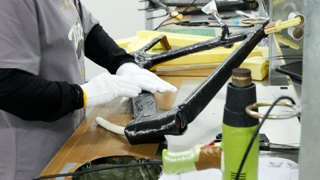 The Art and Science of Carbon Fiber Bicycle Frame Manufacturing