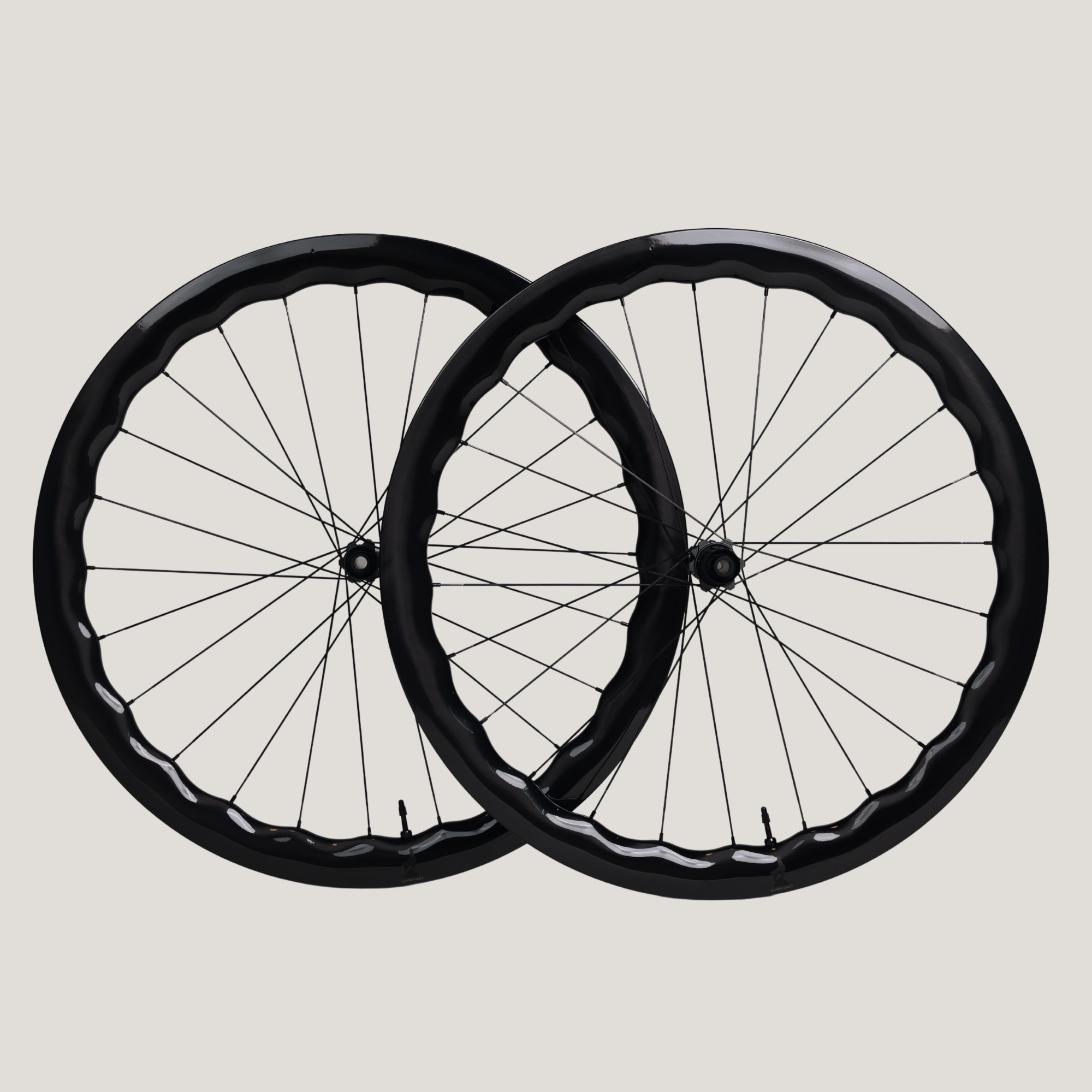 Strada4550 Wave Design Carbon wheelset- Laser Decal