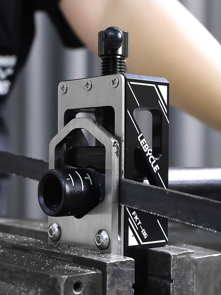 Le Bicycle Tube Saw Guide For Cutting Steerer by LeBycle – DoGoodCo product photo 2