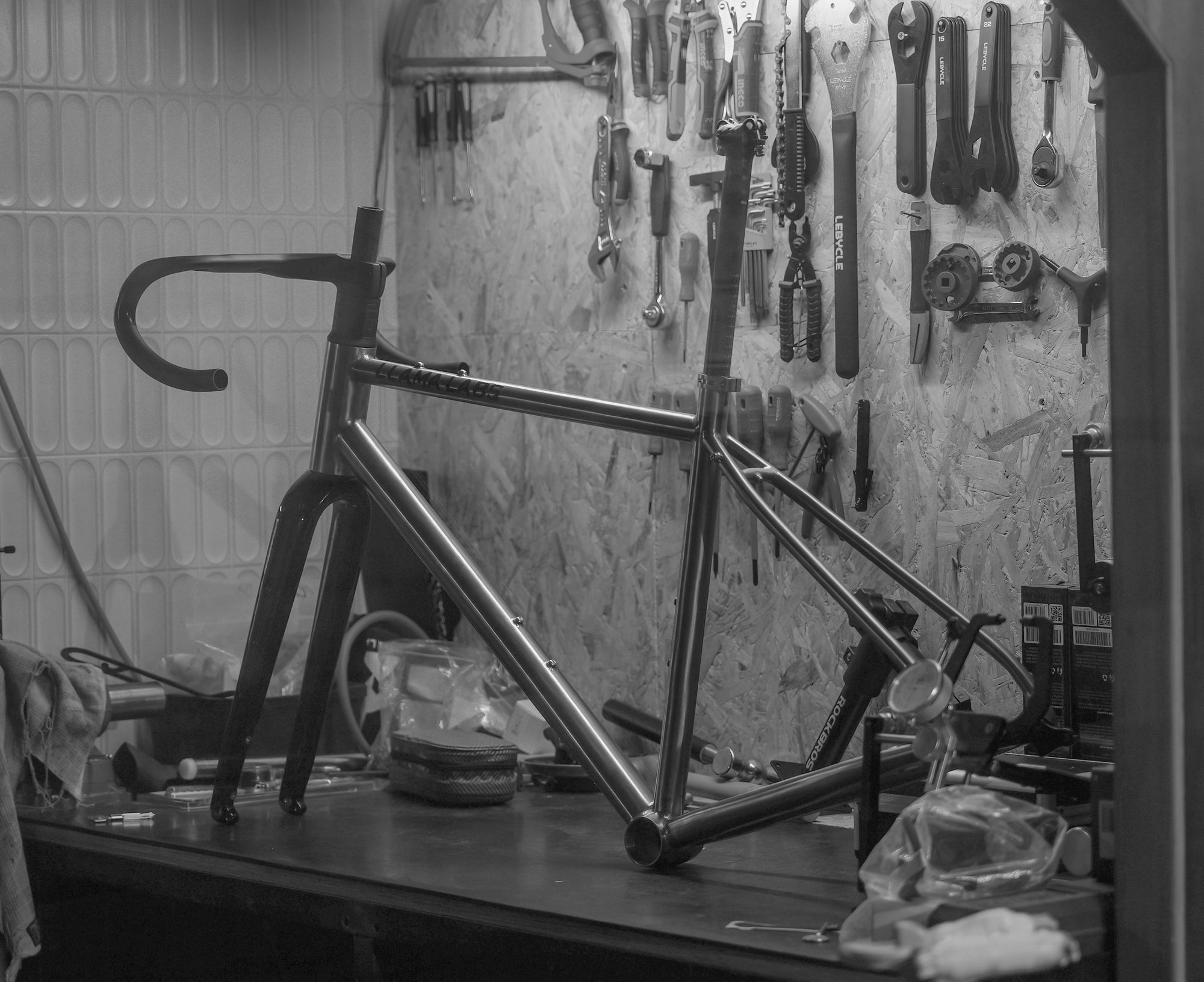 Llama Labs Special Edition Gravel Titanium Frame, Carbon Fork, Integrated Handlebar & Seat Post by LLama Labs – DoGoodCo product photo 9