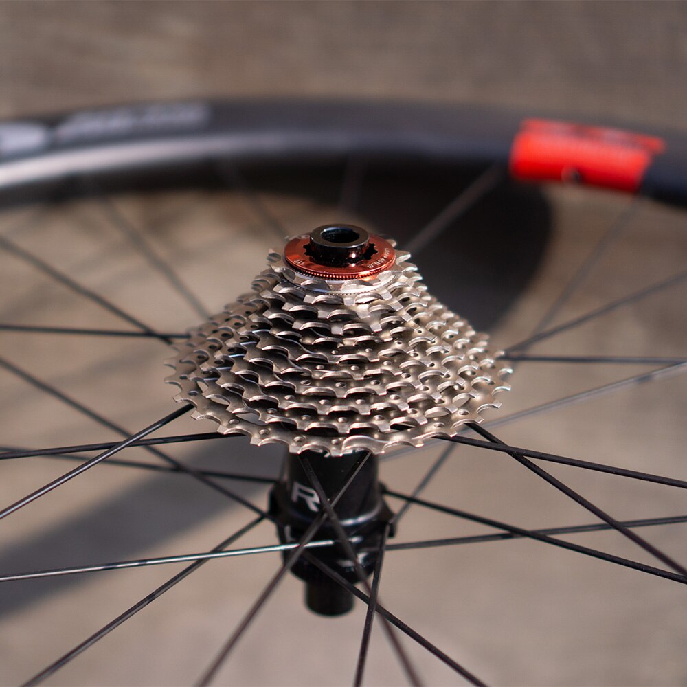ZTTO 11 Speed 11-32T Silver Cassette detail